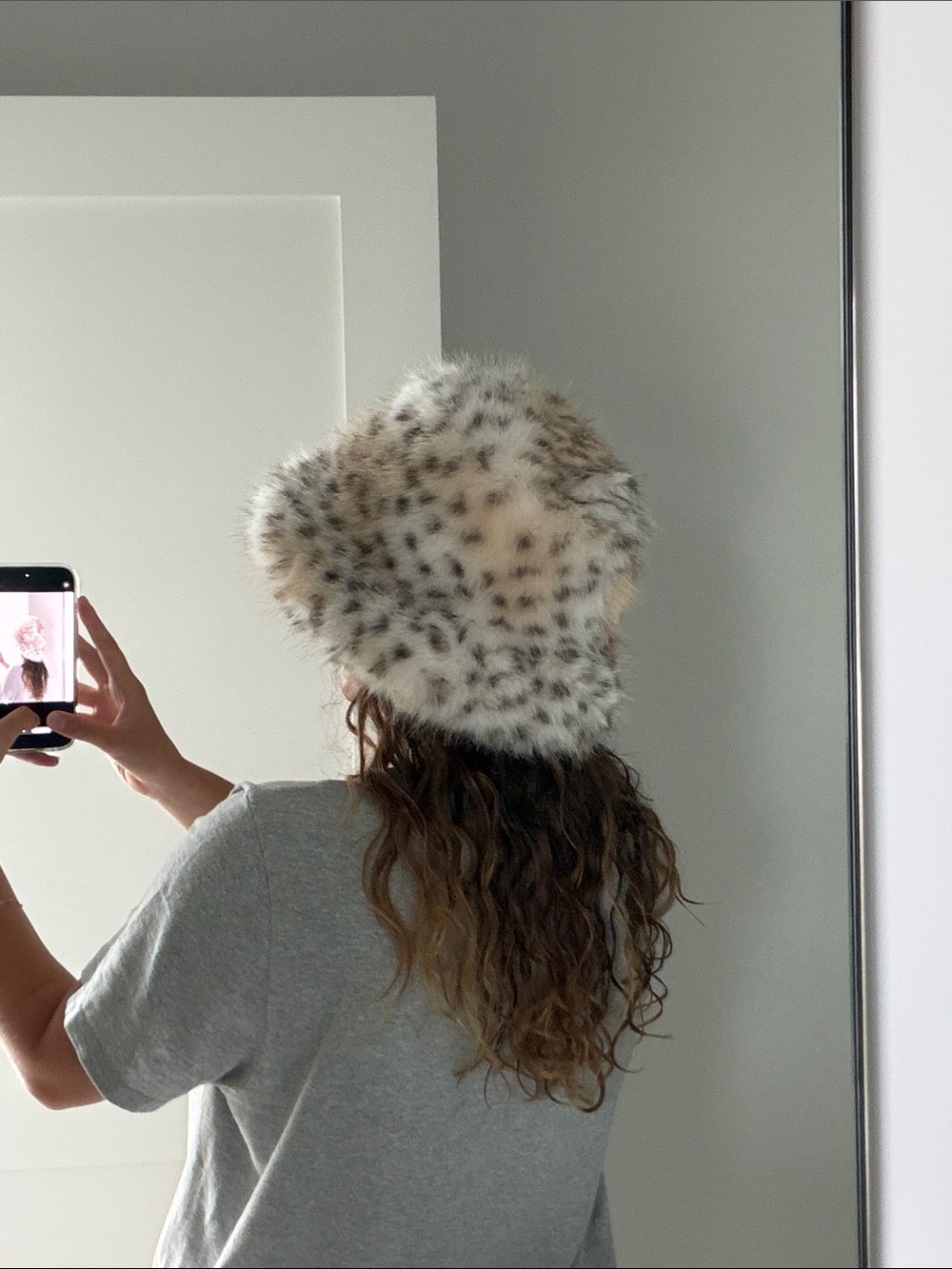 C.C Faux Fur Bucket Hat in Cream and Brown Spot